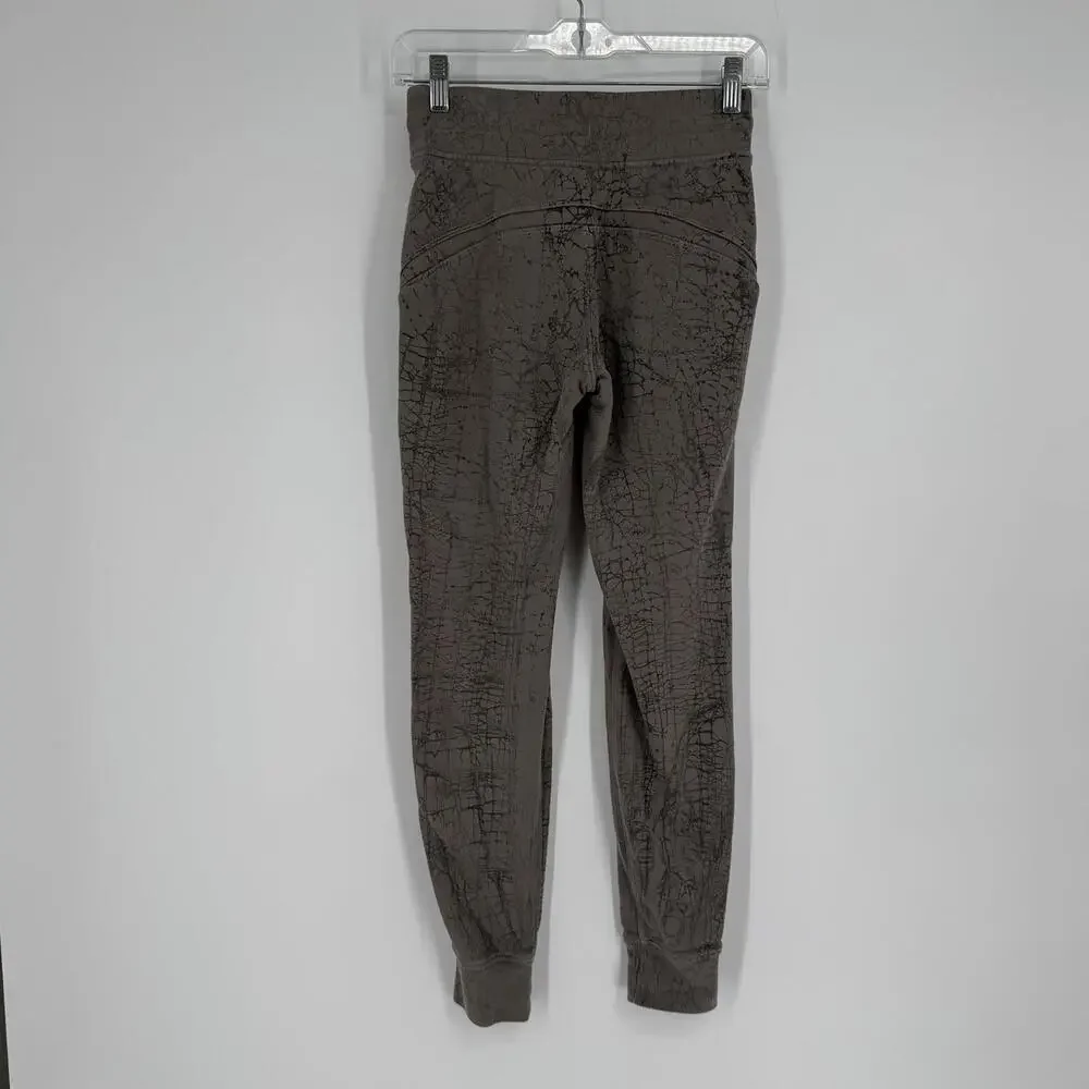 Lululemon Pants 2 brown joggers high rise sweatpants athletic athleisure preppy